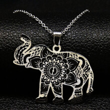 Herentrui met hanger in de vorm van een olifant van roestvrij staal