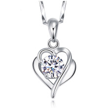 Collar de plata con colgante de corazón infinito para clavícula para mujer.