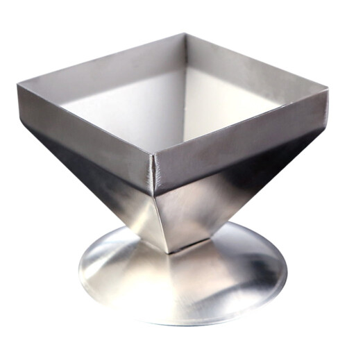 Molde piramidal de acero inoxidable para pasteles de 8 cm