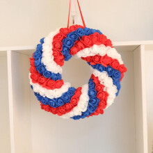 Couronne patriotique américaine en buis, fabriquée à la main, 61 cm (24 pouces)