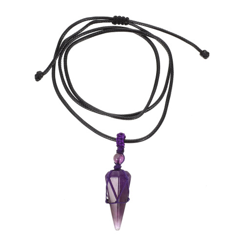 Collier pendentif hexagonal en pierre de guérison violette