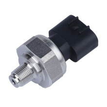 Oil Pressure Sensor for  Avensis Dyna Land  Verso Yaris Hiace  83520-60060 8352060060