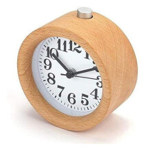 Classica sveglia silenziosa in legno da comodino con luce notturna, stile vintage, alimentata a batteria, per arredare la camera da letto.
