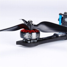 IFlight Moteur Brushless XING 2806.5 1800KV 2-6S FPV Cinelifter : Puissant et Écoénergétique, Idéal pour les Drones FPV