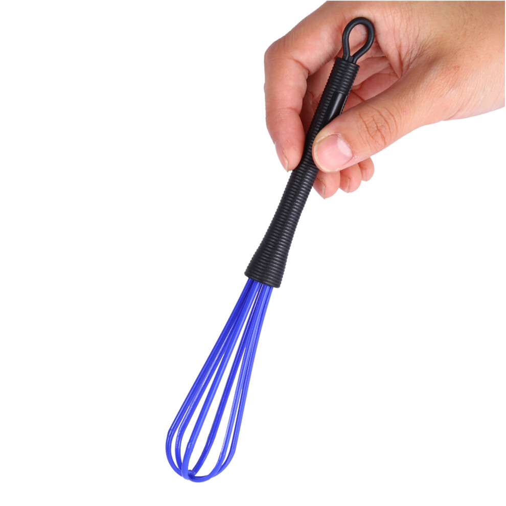 5 Plastic Mixing Whisks for Hair Dye