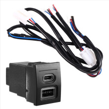 Kfz-USB-Ladegerät PD Schnellladung QC3.0 Handy-Ladeadapter Steckdose