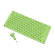 Tableau d'écriture en braille avec 4 et 9 lignes pour-9 lignes