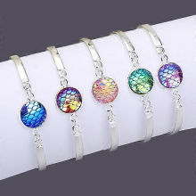 Bracciale donna in argento con charm a squame di pesce e cuore, set da 5 pezzi, regalo elegante per occasioni speciali