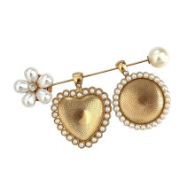Broche de perles luxueuse avec revêtement anti-ternissement et