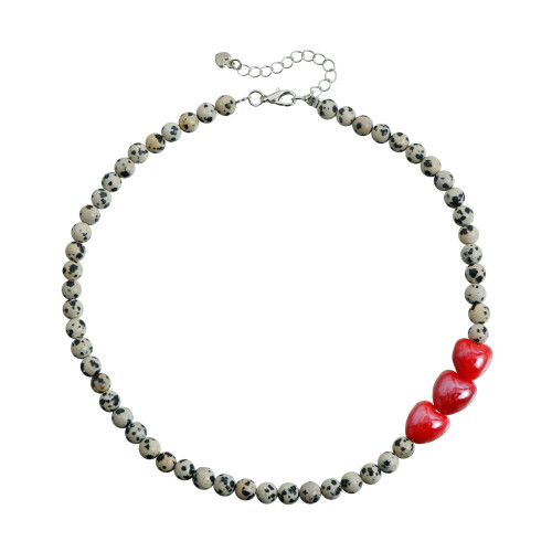 Collier délicat de cravates en pierre tachetée de perles de