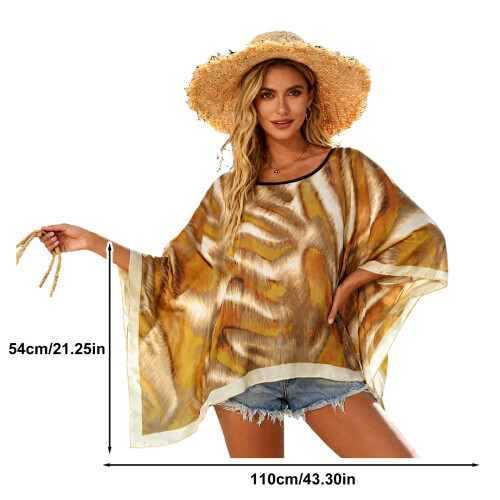 Seidenähnlicher Strand-Coverup, simulierter 2