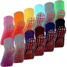 Lot de 12 paires de chaussettes de yoga antidérapantes pour femmes, avec picots adhésifs.