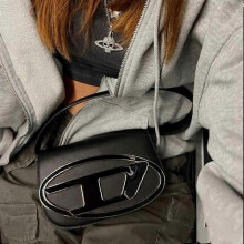 (black) Niche design jingle bag spring and summer portable underarm bag female Millennium hot girl style silver shoulder messenger bag