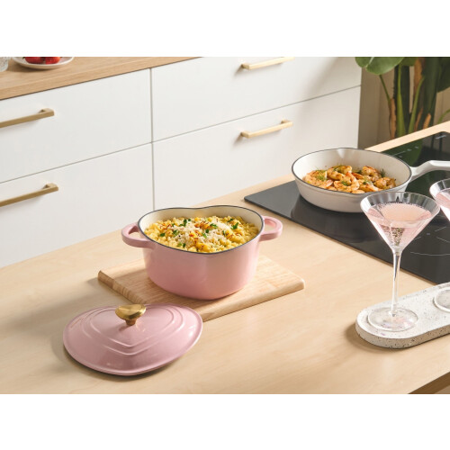 Beliani Cast Iron Pot LEVORRA Pink 1