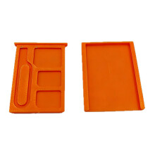 La boîte à cartes imprimée en 3D peut contenir plusieurs-Orange