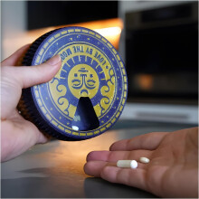 (Purple, -) Aurinko kuu 7-päivän pillerijärjestäjä, kannettava viikottainen lääkelaukku