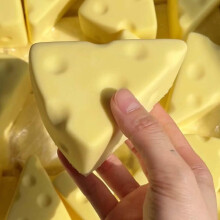 (Cheese, -) Queso plátano pan melocotón pata gato blandito, ansiedad lento retorno