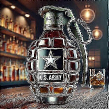 (Grenade A) Geschikt voor een whiskykaraf van 350 ml. Fles in de vorm van een Amerikaanse zeearend, teckel of uil, of een adelaar.