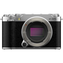 FUJIFILM X-M5 KIT (XC 15-45 F3.5-5.6 OIS PZ) Silver