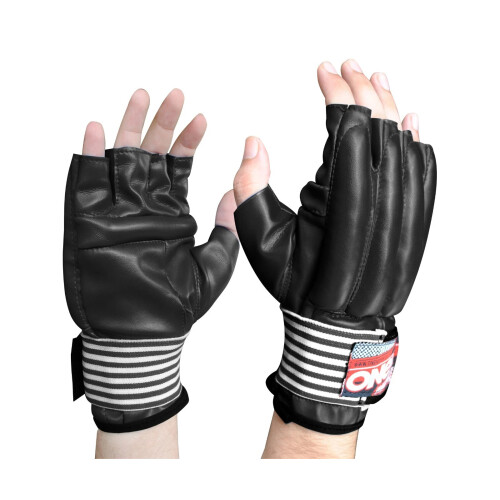5ft Boxing Bag with Boxing Gloves & Wall Bracket 1