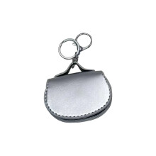 Modieuze lederen sleutelhanger, compact formaat, op de-Zilver