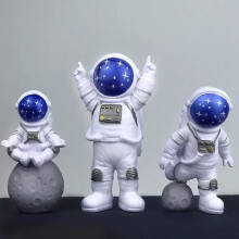 Astronaut figurine, blue astronaut figurine, extraterrestrial space resin desk decorations, spaceman.