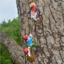 Garden Gnome - Weatherproof Resin - Climbing Miniature Sculptures of Three Gnomes - Indoor Decoration - 12cm