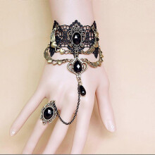 Bracelet Gothic Lace Ring Hand Chain Bracelet Black Crystal Dangle Slave Bracelet Vintage Heart Wing Slave Finger Ring Bracelet Lace Jewelry(Black)