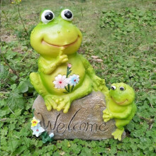 Frog figurine - Garden decoration - Eco-friendly resin - 18x21 cm - Gift for children