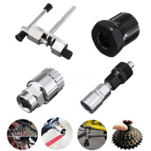 Bicycle repair tool kit - 4 pieces - Fits any 20-tooth splined crankset