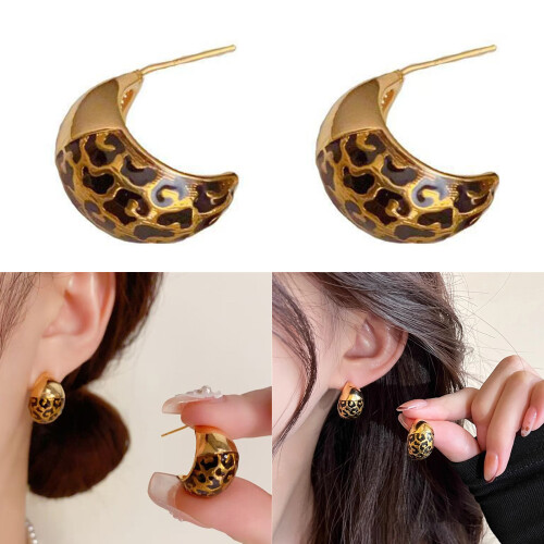 Bold Asymmetric Cats Motifs Earrings Featherlight Build 1