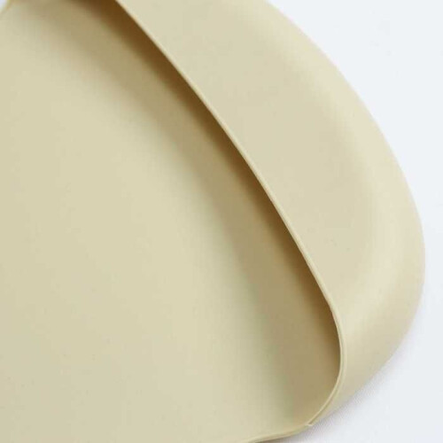 Three Kilos Seven silicone baby bib