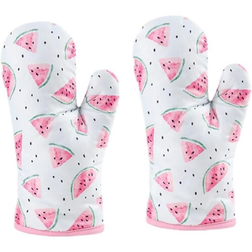 pair of thick, heat-resistant kitchen gloves 1