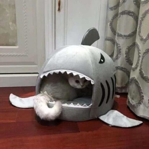 Pet Bed - Shark - Soft and Washable Velvet Sleeping Nest - White/Blue - Rectangular 1