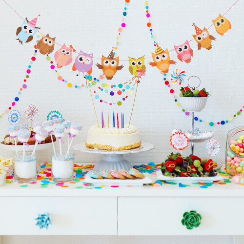 Kinder , Hängende , Kinder Banner 2