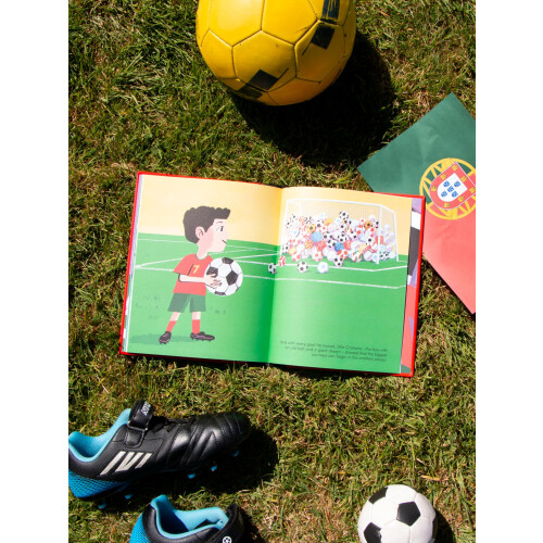 Cristiano Ronaldo (143): Little People, BIG DREAMS 2