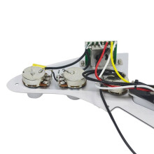 Vorverdrahtetes Schlagbrett in Schildpattoptik mit Alnico-5-Single-Coil-Tonabnehmern für 11-Loch-SSS-ST-E-Gitarrenteile
