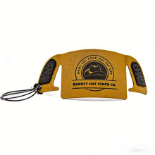 Compatible con cordones de seguridad para sombreros de vaquero. Garantiza la seguridad del sombrero durante rodeos con viento. Fácil de tr