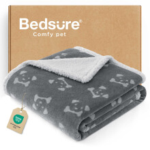 Bedsure Waterproof Dog Blanket - 102x76cm Fleece Dog Blanket for Medium Dogs and Cats, Machine Washable, Reversible Pet Blankets Protects Bed and Sof