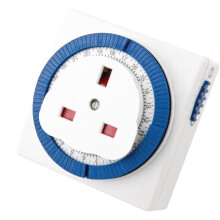 Status: Timer Switch Square | 24 Hour Segment Timer Light Switch | White UK Plug | S24HRSQT4 | Mechanical Option A