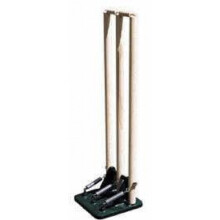 Carta Sport Wooden Cricket Spring Stumps Set