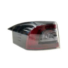 For Model S 16-20 US Version Outer Tail Light LED Lamp Rear Brake Reversing Light Assembly Right 6005921-00-B