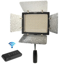 Lampe de photographie LED Yongnuo YN300 III (monochrome) : Cadeau surprise YN300 III