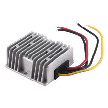 Convertitore CC impermeabile da 8V-40V a 12V 10A, regolatore di tensione step-down con efficienza del 95%.