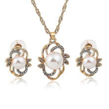 Ensemble de bijoux Yaju pour femme, collier et boucles d'oreilles puces, collier pendentif à chaîne, petites boucles d'oreilles puces,