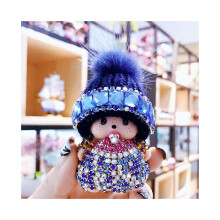 (Blauer) Kristallhut-Schlüsselanhänger mit Pompon – Schlüsselanhänger, Anhänger, Anstecknadel, Taschenaccessoire