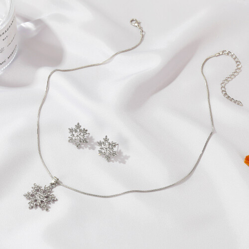 Halskette mit Schneeflocke, 3-teilig Silver 1