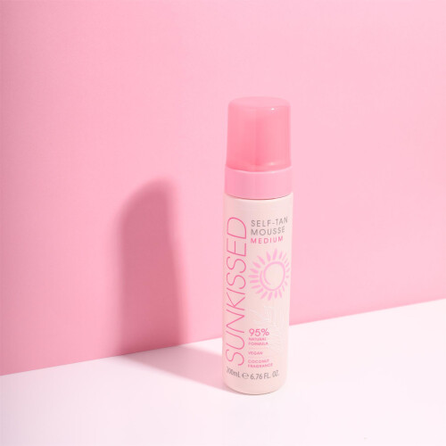 Sunkissed Self Tanning Mousse Medium 200ml 1