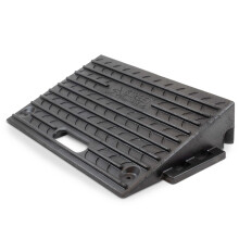 Street Solutions UK Rubber Kerb Ramp 4 inch Rise - Pack of 1 Non-Slip Kerb Ramps for Cars, Mobility Scooters and Wheelchairs
