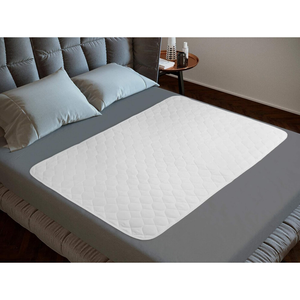 Lynmark Washable Incontinence Bed Pads Without Tucks - Non-Slip Bedwetting Mattress Protector Absorbs Up To 2L - Leak-Proof Oeko-Tex Certified Cotto